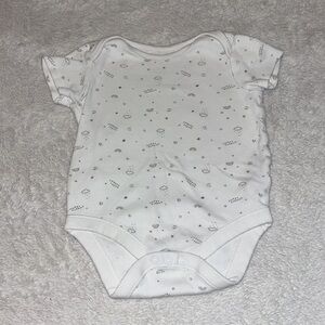 (3 for $10) f&f gender Neutral bodysuit